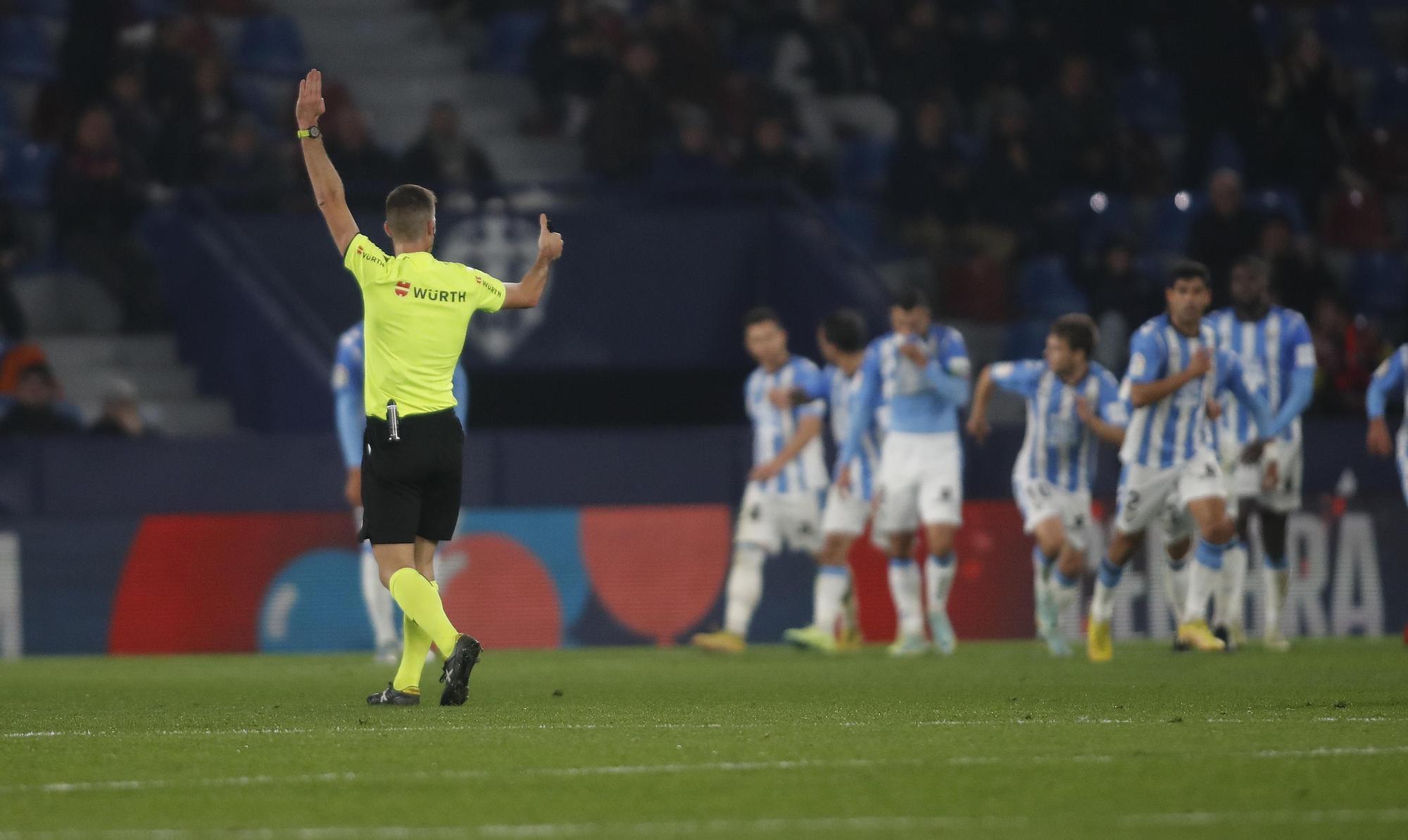 El Levante UD gana por la mínima al Málaga en el Ciutat