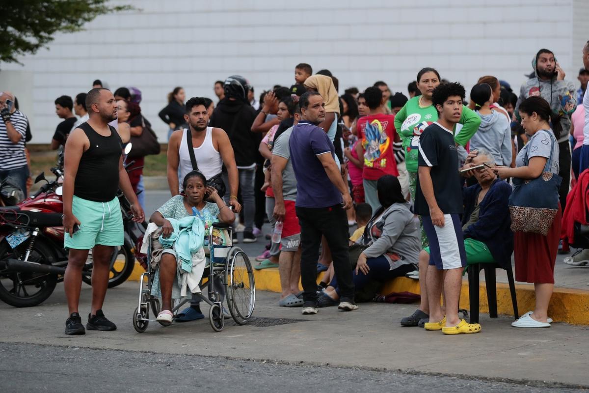 Un grupo de venezolanos en el estado de La Guaira