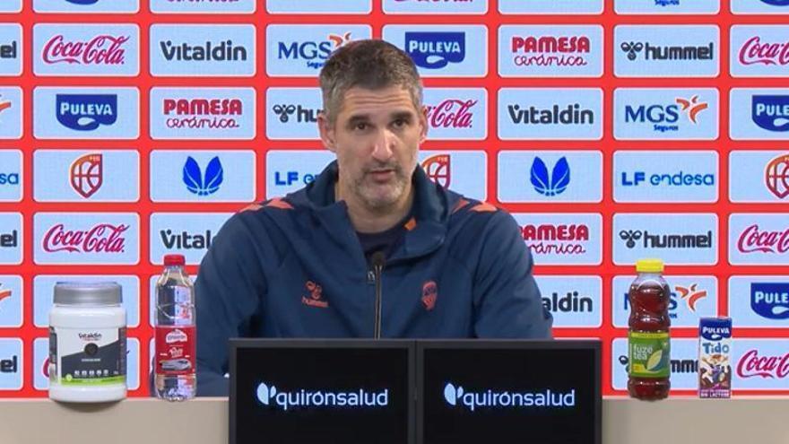 Rubén Burgos y Awa Fam valoran la visita a Lointek Gernika