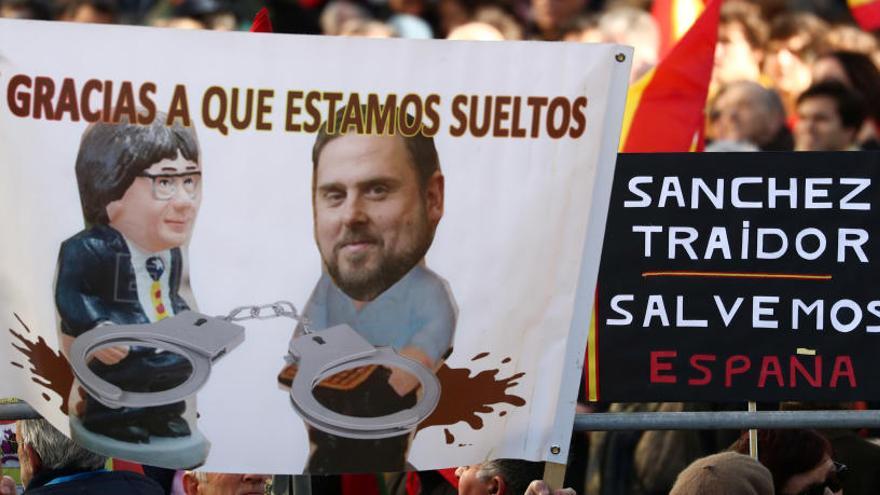 Multitudinària manifestació a Madrid en «defensa de la unitat d&#039;Espanya»