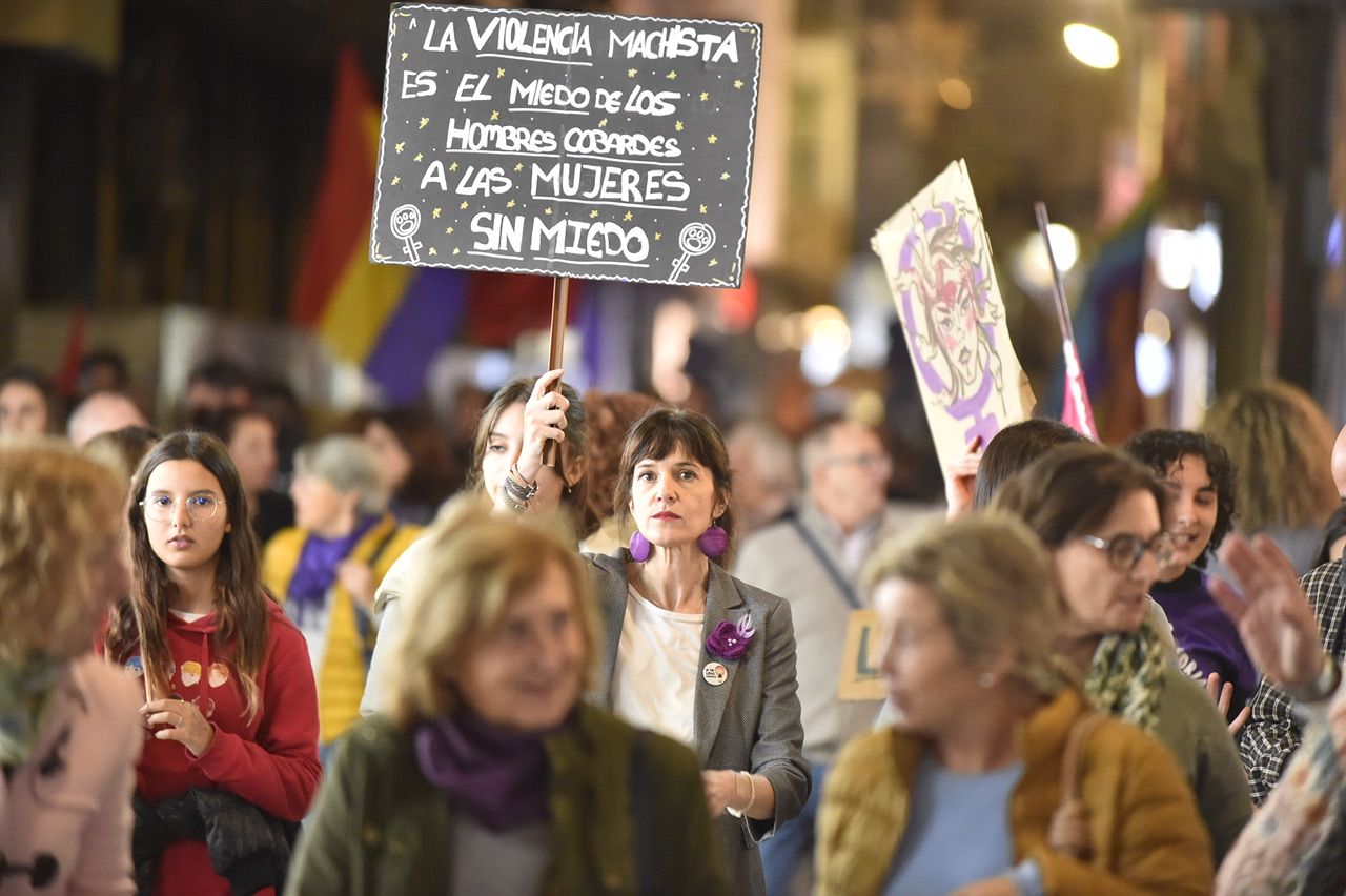 25N | Las imágenes de la manifestación en Cartagena