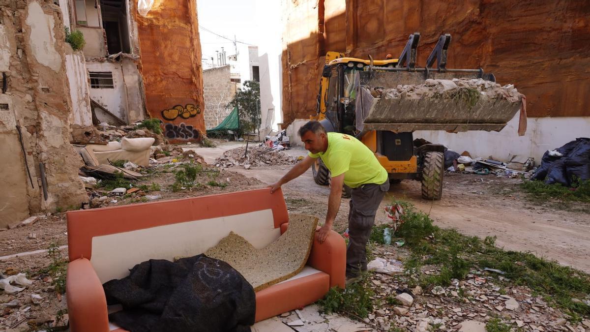 Los trabajos han arrancado con la adecuación del solar