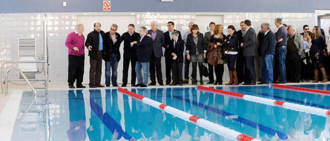Un vecino reclama 64.000 euros al ocupar la piscina de Genovés suelo privado
