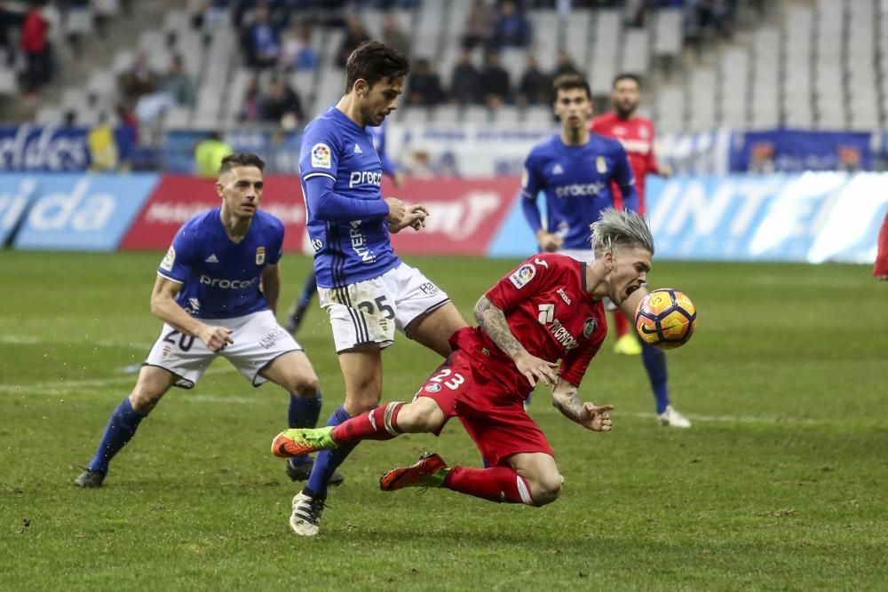 El partido entre el Langreo y el Oviedo B, en imágenes