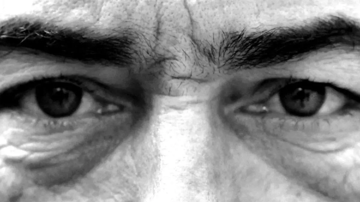 Una IA descubre la edad de una persona solamente observando su foto