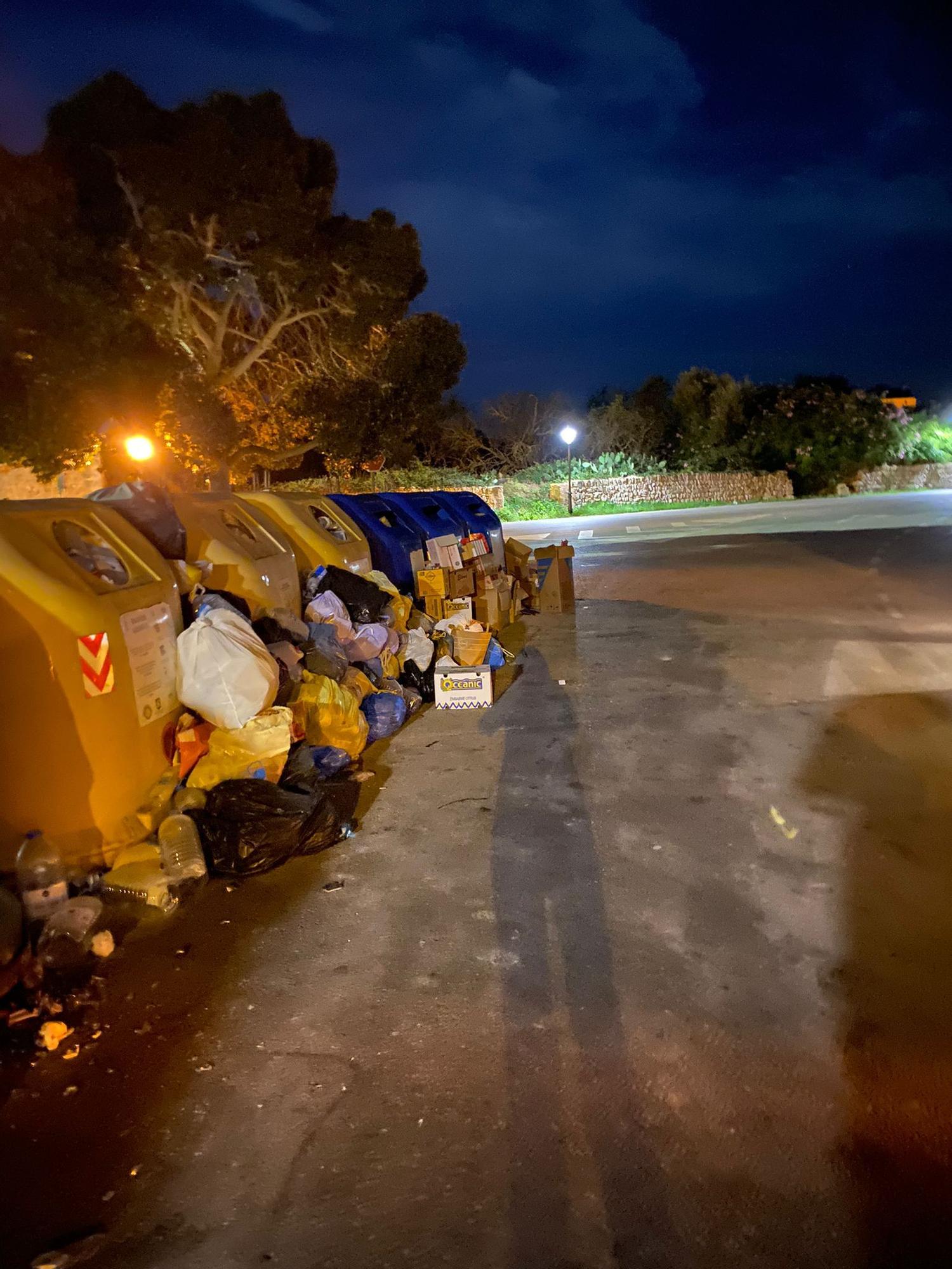 Queman contenedores en Santanyí que se ve obligado a asumir la retirada de basura