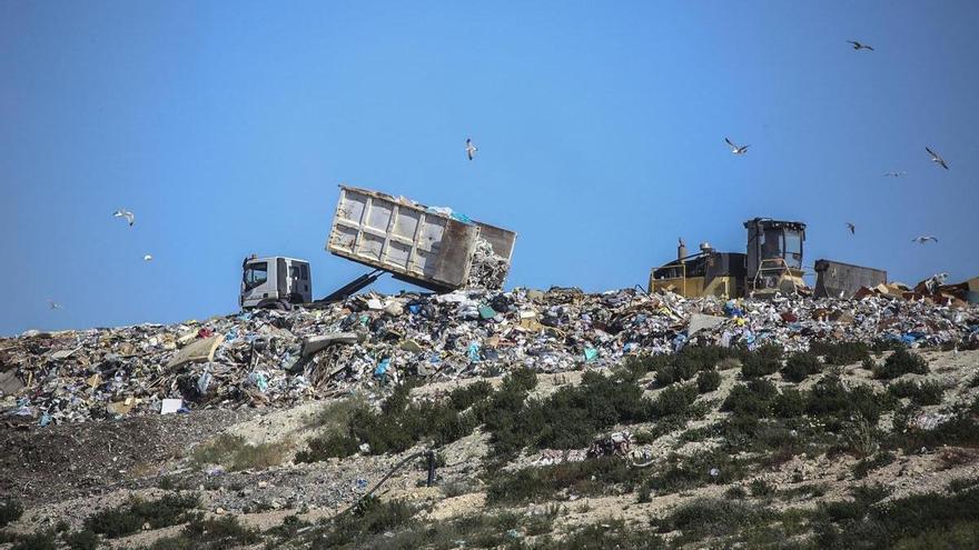 &quot;La gestión de los residuos municipales en Alicante es muy deficiente&quot;, según Ecologistas en Acción