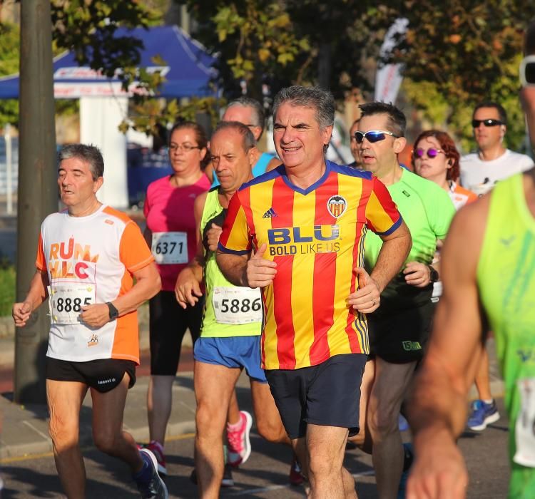 Búscate en la Volta a Peu Sant Marcel.lí i Sant Is