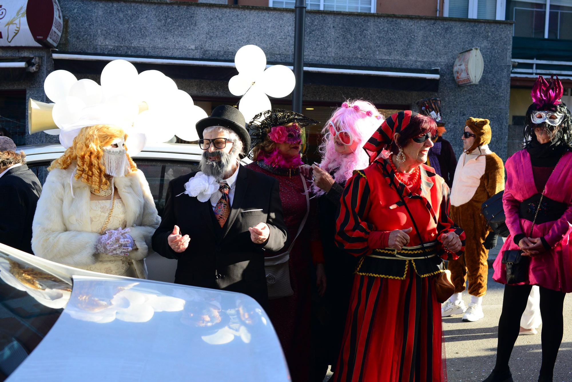 Moaña "llora" el fin del carnaval con el Enterro da Sardiña