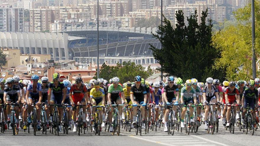 Paso de la Vuelta por Málaga en la pasada edición.