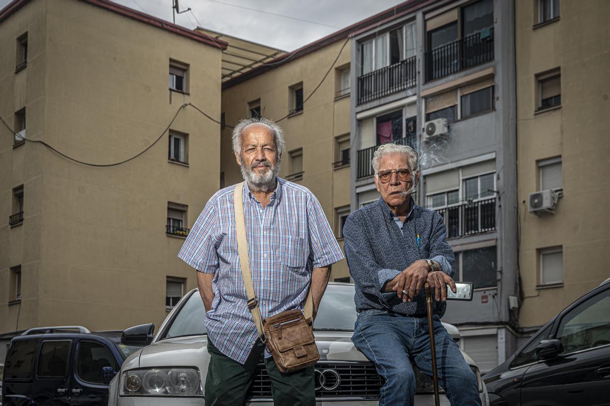 Entrevista a Julio Vargas y Manuel Cortés, dos de los líderes de la comunidad gitana en Sant Roc (Badalona). 