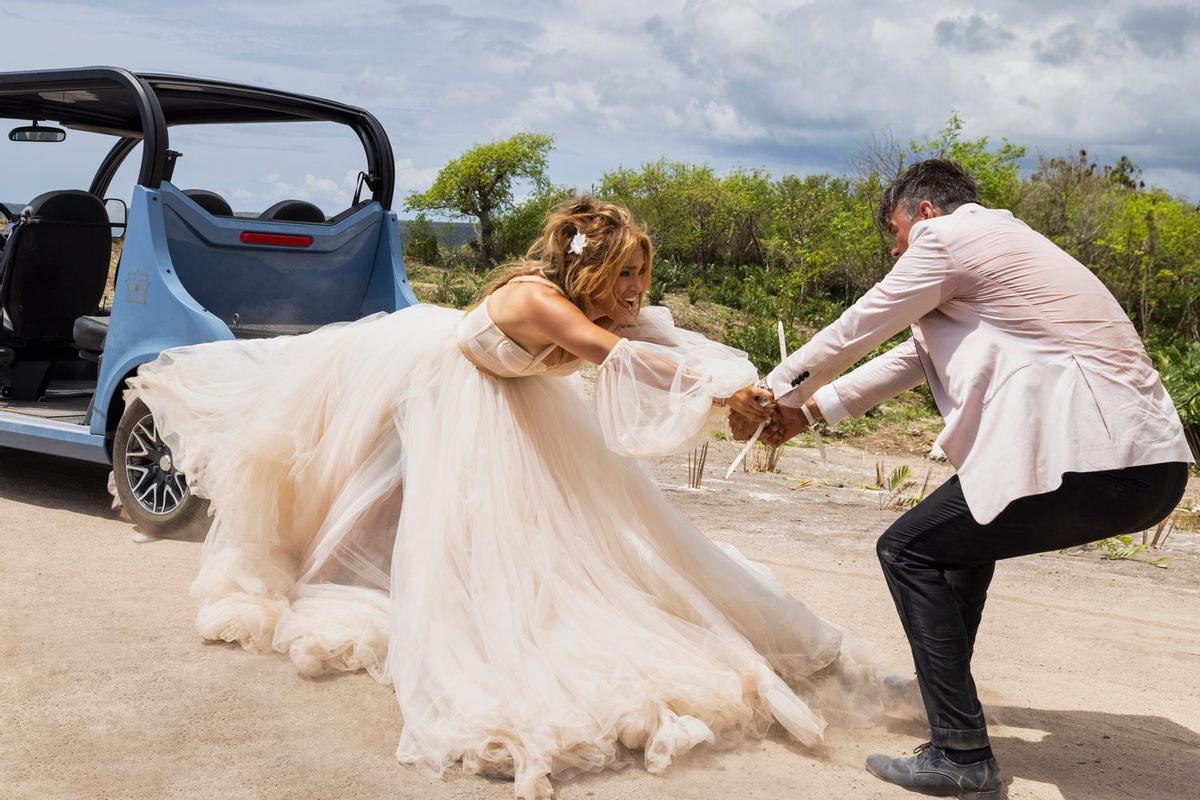 Jennifer Lopez en la película 'Una boda explosiva'