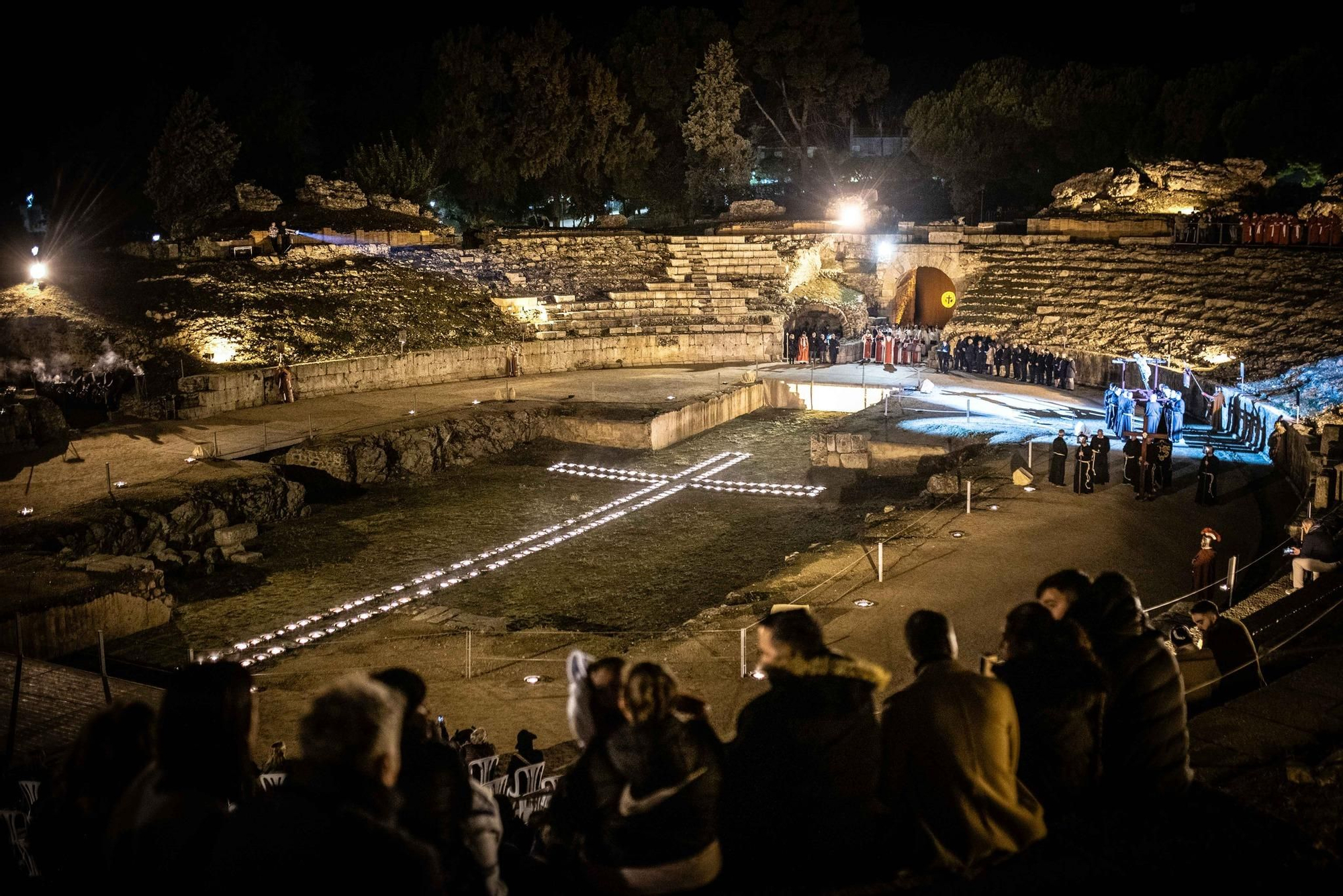 Vía Crucis con Santa Eulalia en el Anfiteatro Romano de Mérida
