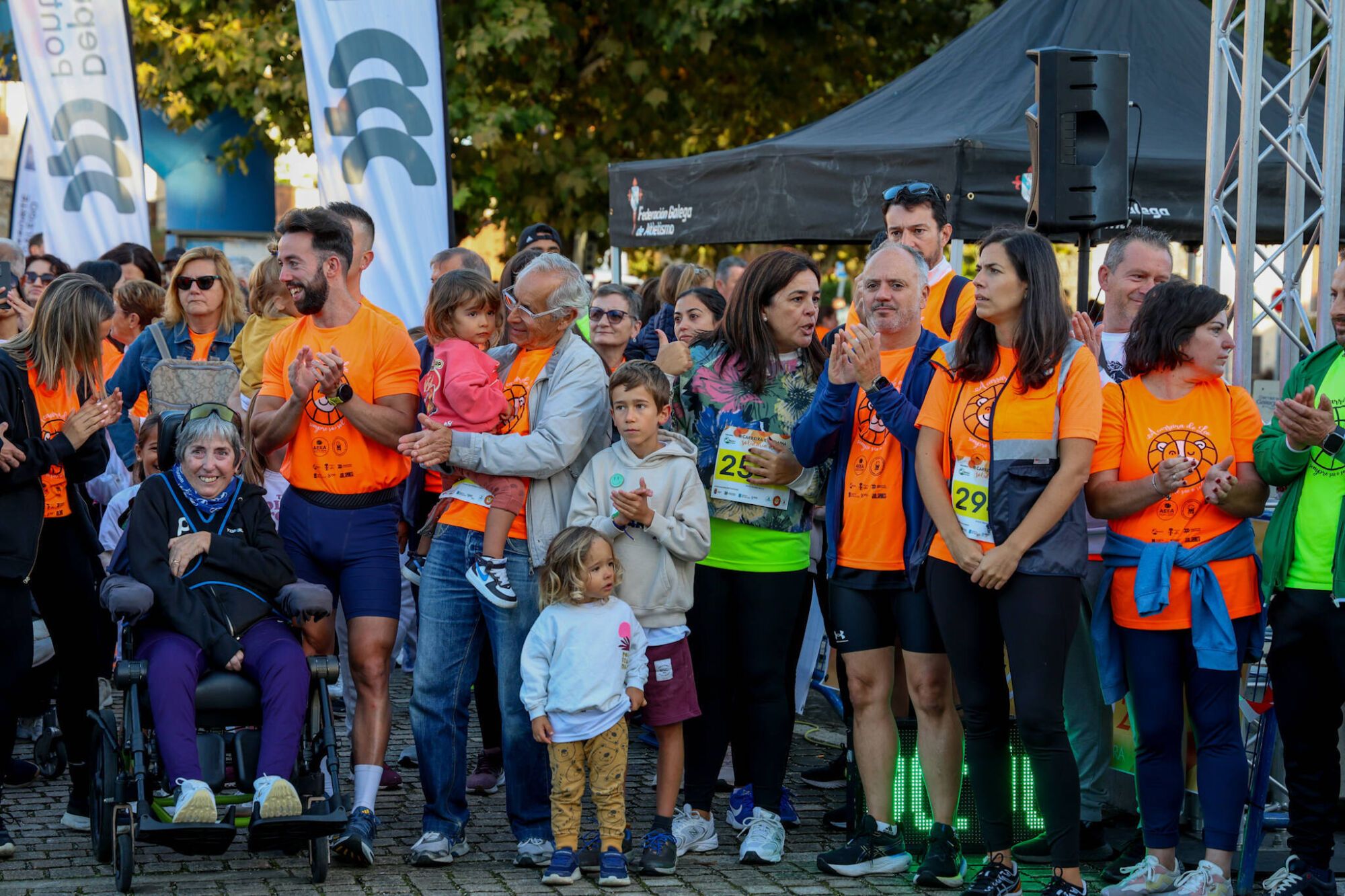 Andaina y carrera solidaria por niños como Leo Diz