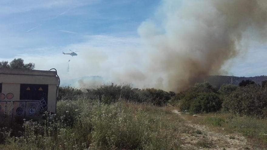 Alarma en Magaluf por un incendio en un descampado