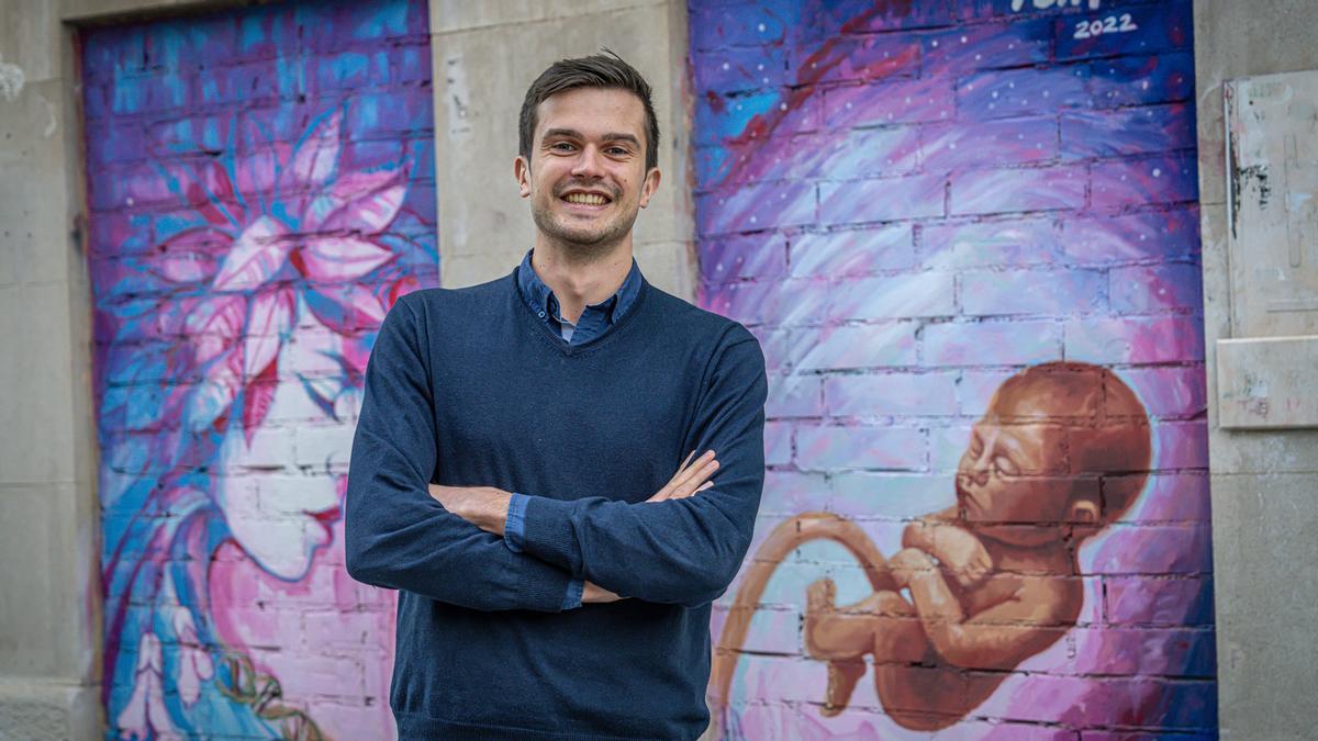 Pablo Sánchez Bergasa junto a una ONG distribuye incubadoras asequibles para salvar prematuros en más de 30 países