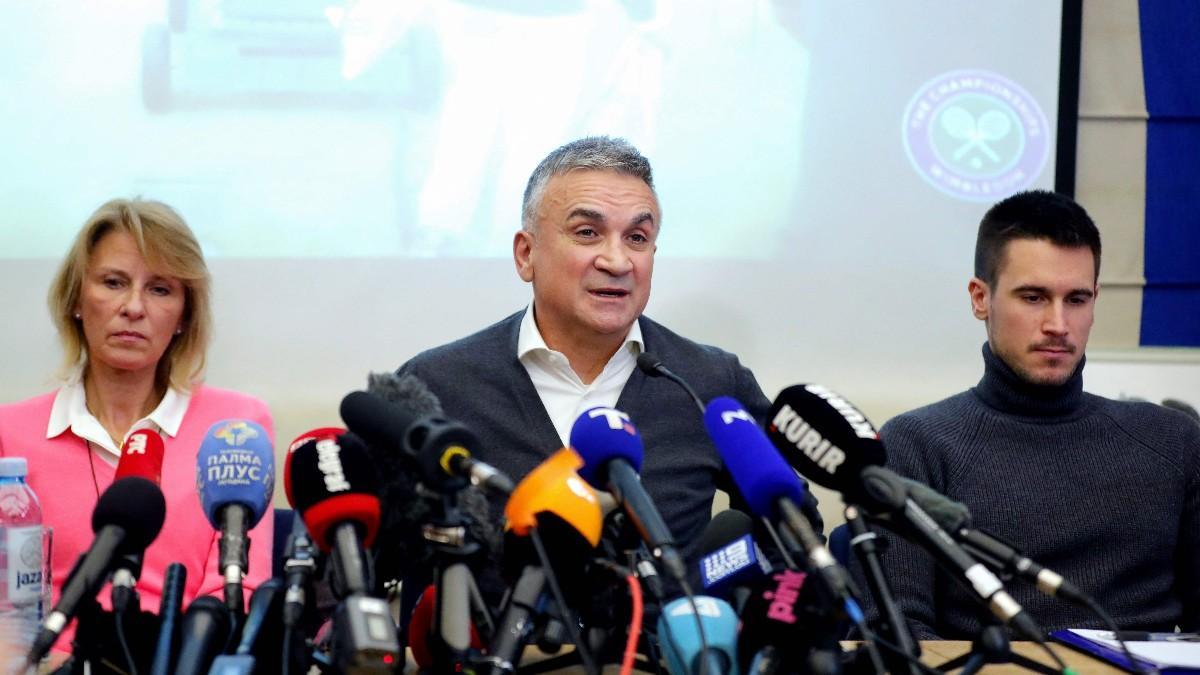 Srdjan Djokovic, en una rueda de prensa