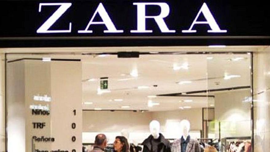 Tres mujeres acaban en urgencias tras una pelea en los probadores de Zara