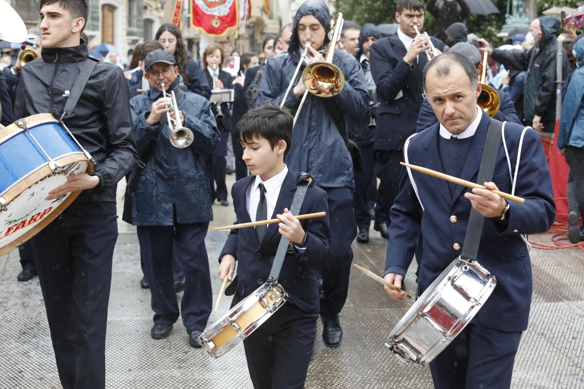 Búscate en el primer día de Ofrenda por la calle Quart (entre las 115.30 y las 17.00 horas)