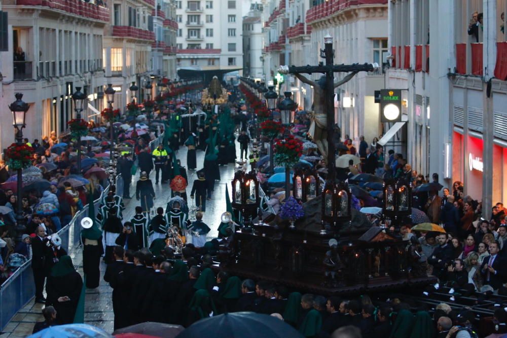 Las imágenes de la procesión de Vera Cruz, en el Jueves Santo de la Semana Santa de Málaga