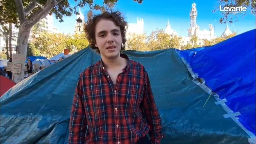"Vamos a seguir aquí": la acampada por la vivienda en València cumple una semana