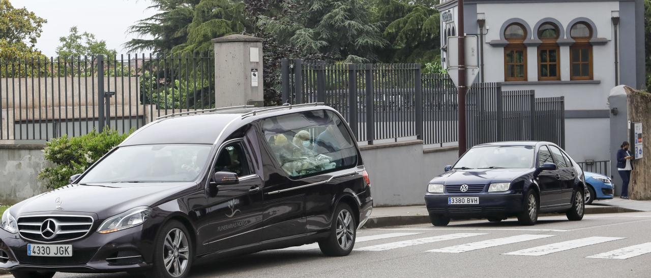 "Iba a cumplir dos años y tengo sus regalos guardados", el desconsuelo de la madre del bebé cuya muerte se investiga en Gijón