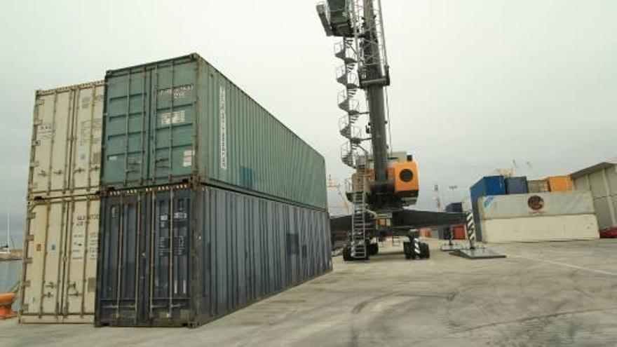 Dehorsa renueva 6 años la licencia para operar en el puerto de Gandia