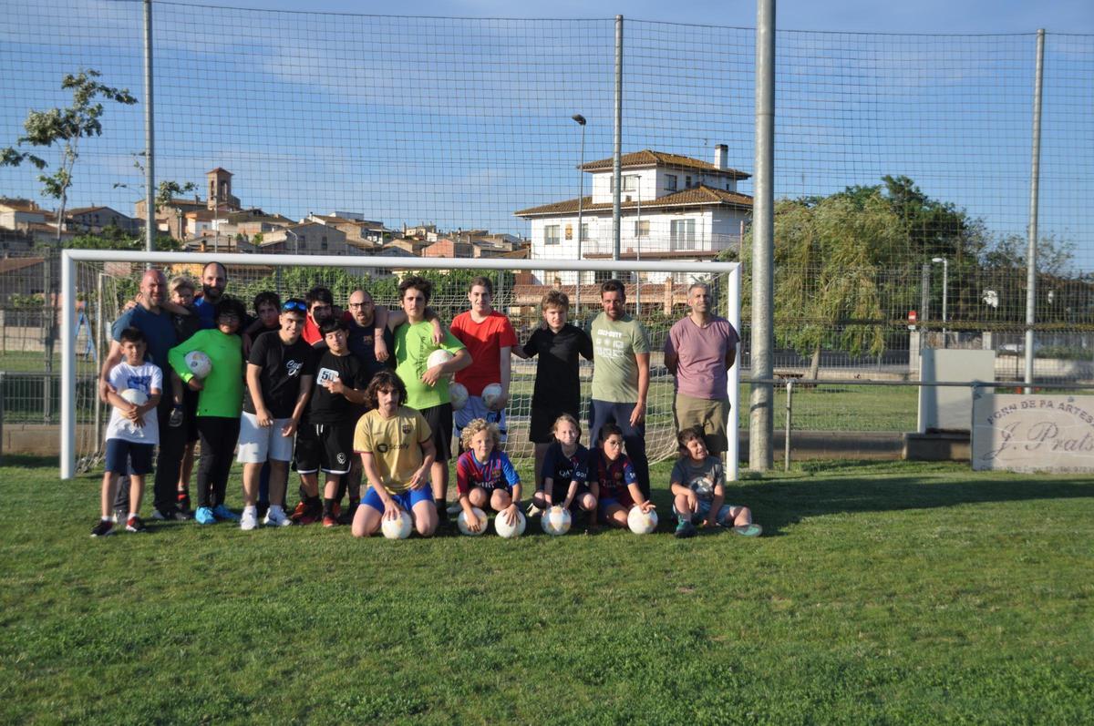 L’equip inclusiu del Base l’Empordanet, en l’últim entrenament del curs.