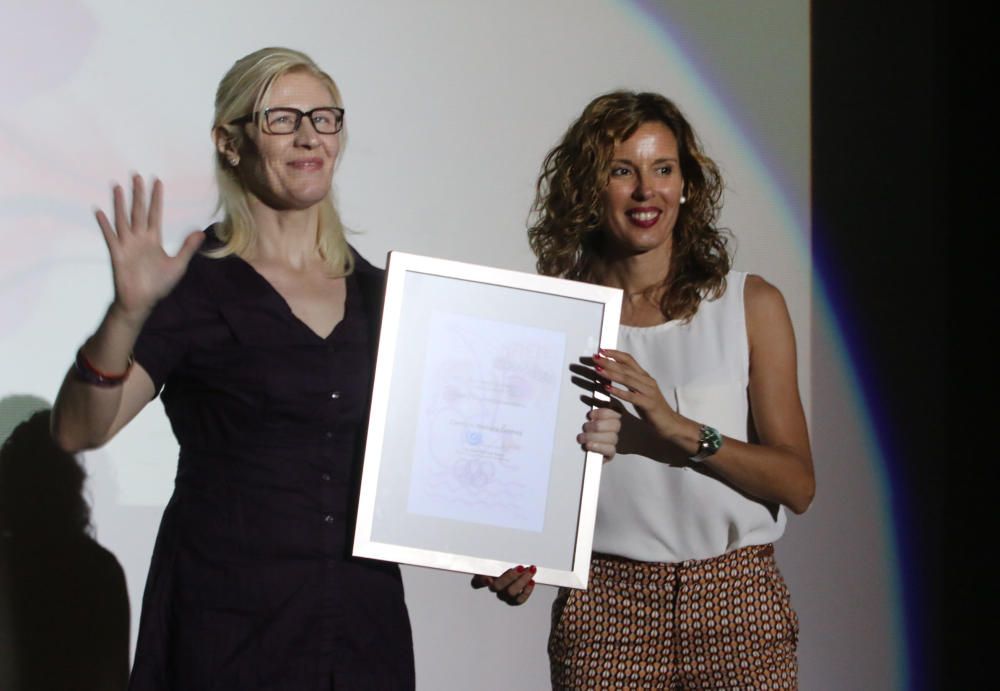 La UMA ha celebrado su tradicional Gala del Deporte, en la que ha premiado a la judoca Carmen Herrera, el capitán del UMA Antequera de fútbol-sala 'Tete', el mecenas del deporte malagueño Manolo Rincón, la jugadora del Clínicas Rincón, Paula Valdivia y el nadador Marcos Rodríguez Mesa.