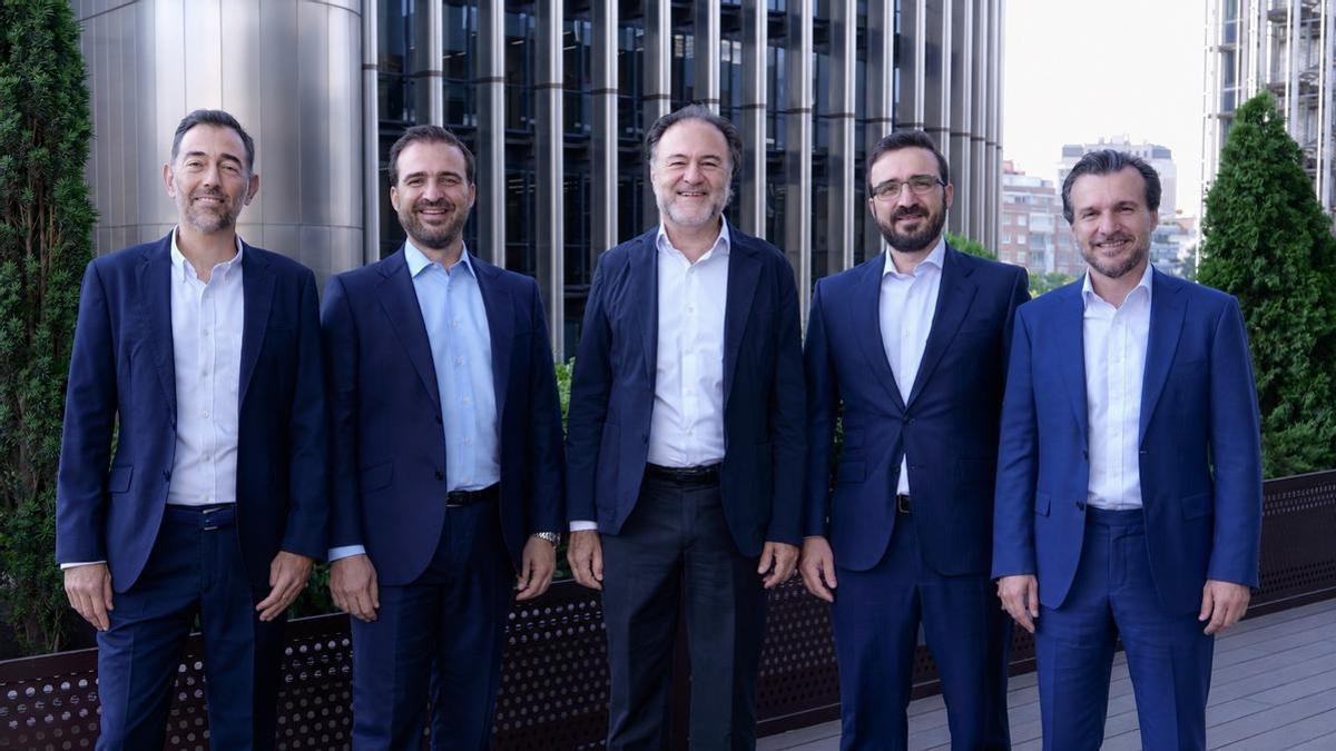 De izquierda a derecha Daniel González, Pablo Fernández, Mario Alonso, Javier Fernández y Fernando Fernández