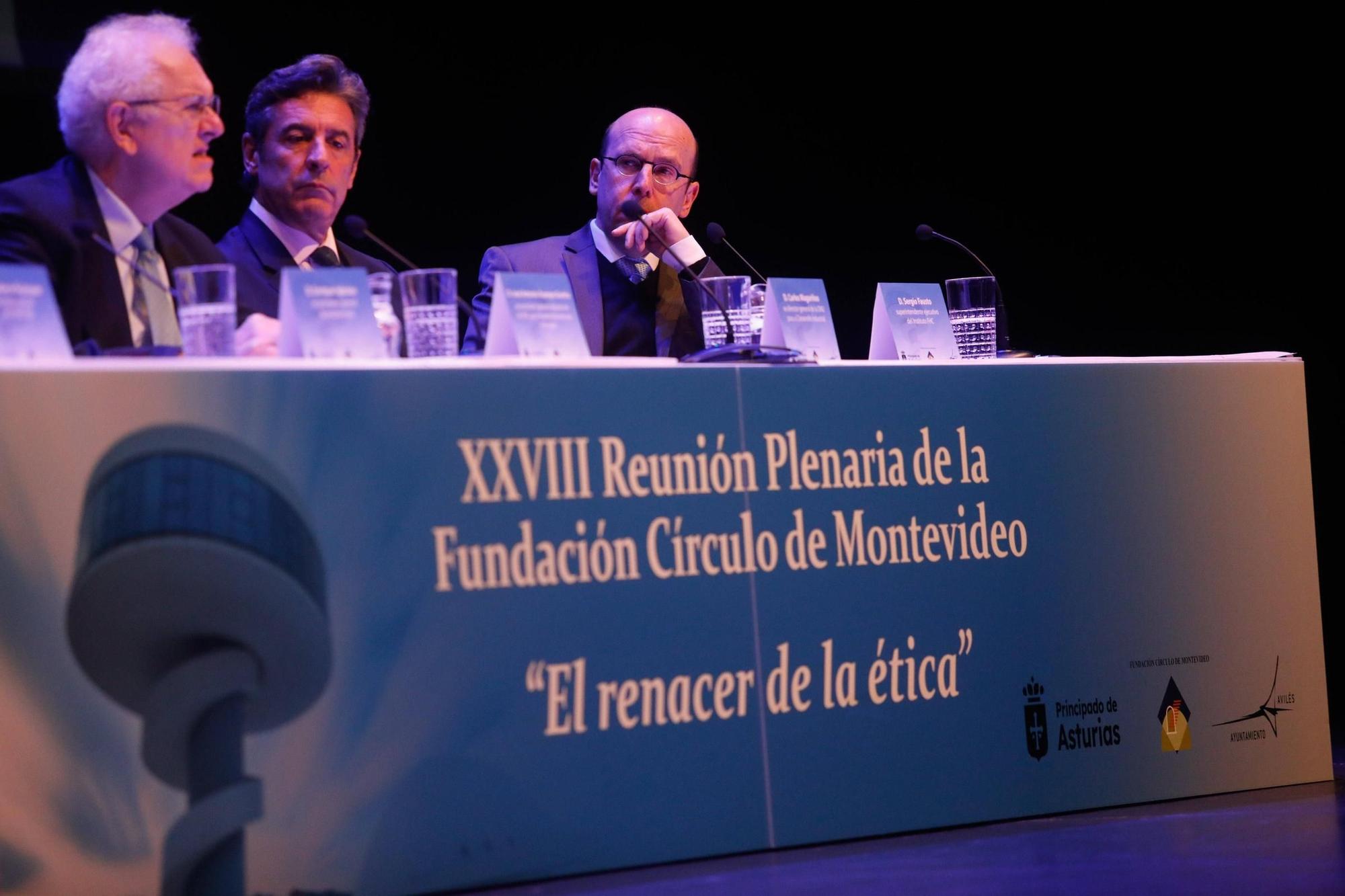 EN IMÁGENES: Una veintena de líderes iberoamericanos debate en Avilés sobre ética y democracia
