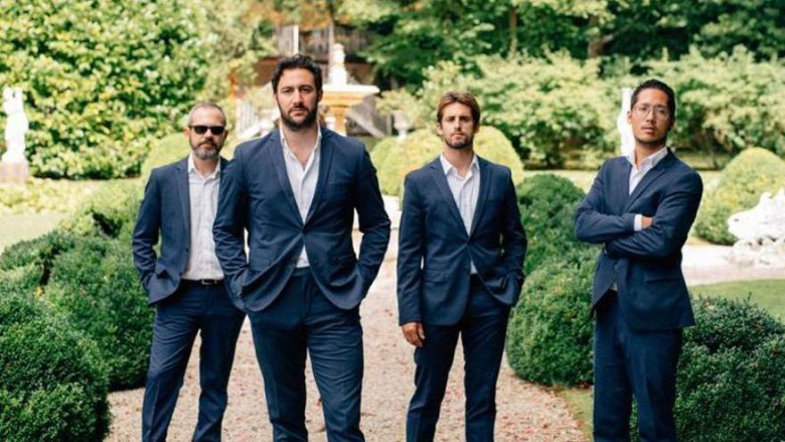 ¿Quiénes son la Villaboy Band, el grupo asturiano que ha actuado en la boda de Marta Pombo?