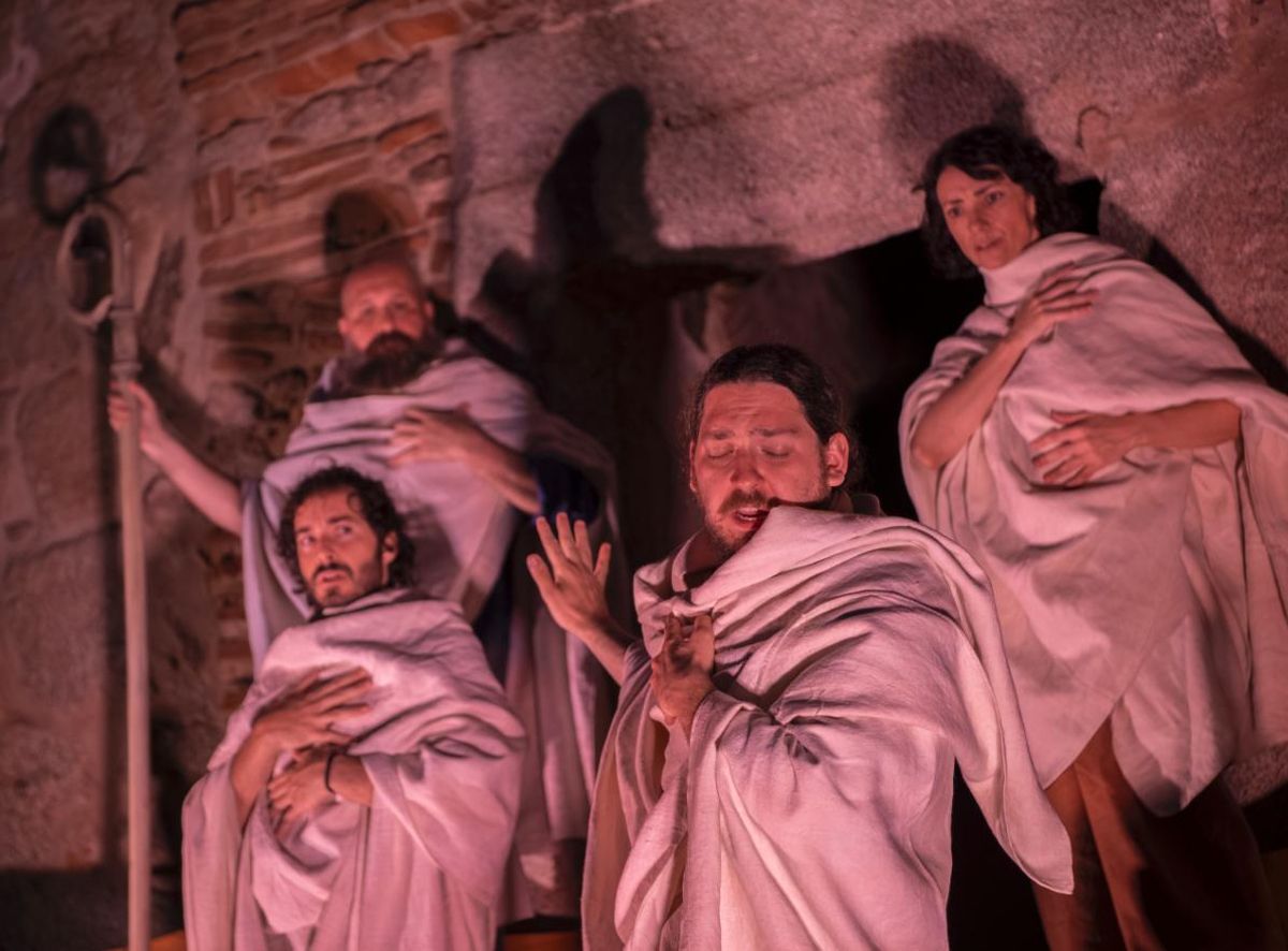 'Hacia ecos de lo sagrado', de Ana Zamora y Nao d'amores, en Pelayos de la Presa.