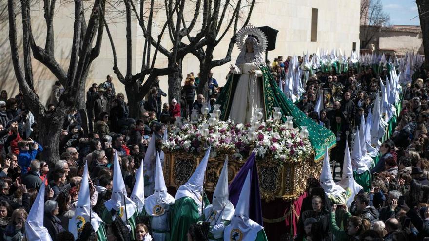 Procesión de la Esperanza en años anteriores.