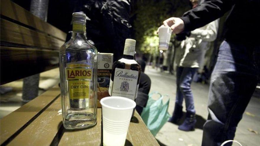 La Policía Local de Córdoba disuelve un macrobotellón en Mirabueno