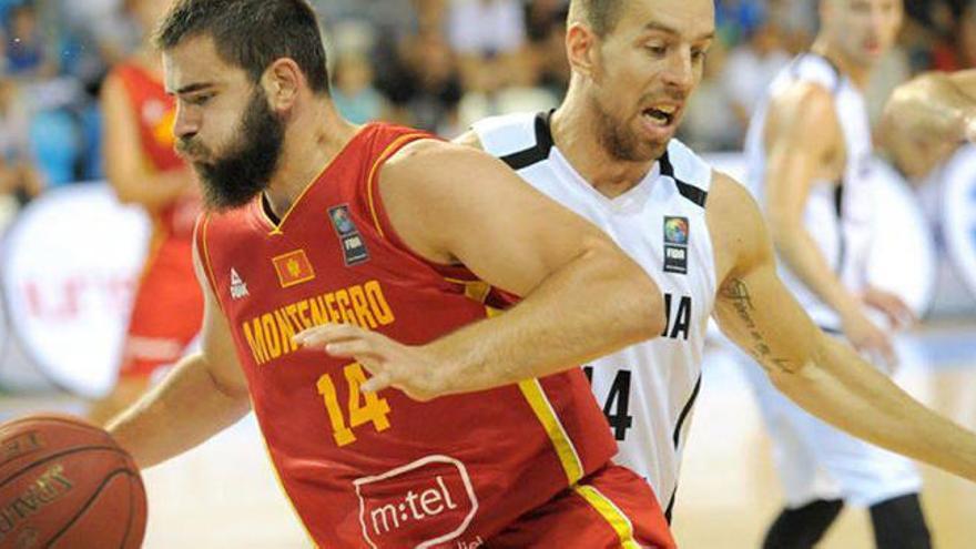 Bojan Dubljevic, en un partido con su selección