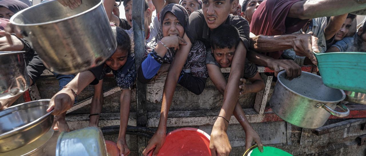 La cifra de niños muertos por desnutrición en Gaza aumenta a 100 desde el inicio de la ofensiva