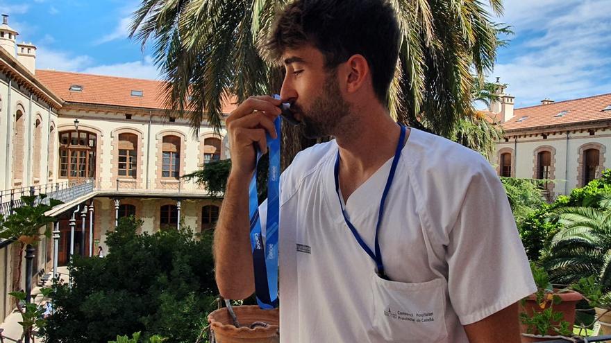 Un héroe con bata y kayak: Enfermero del Hospital Provincial de Castellón y subcampeón del mundo