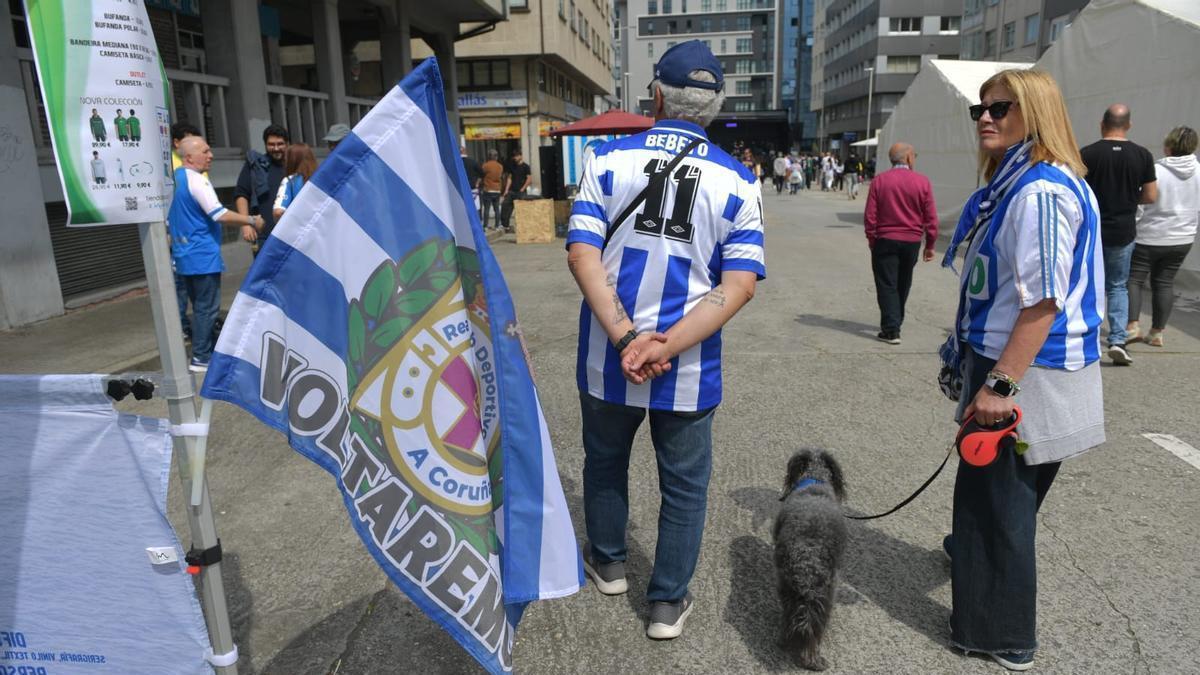 Fiesta del deportivismo por el Día de las Peñas del Dépor en Riazor.