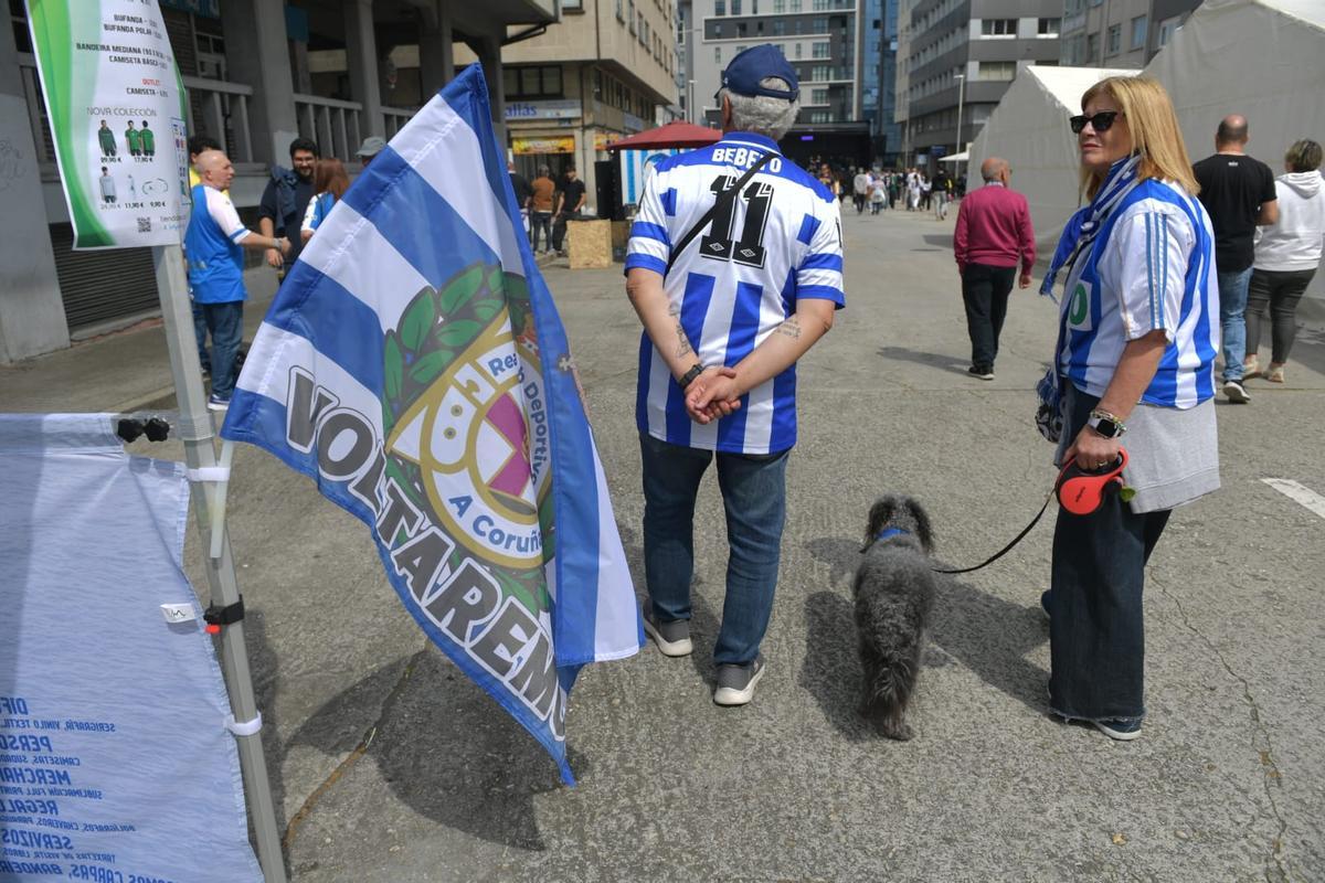 Fiesta del deportivismo por el Día de las Peñas del Dépor en Riazor.