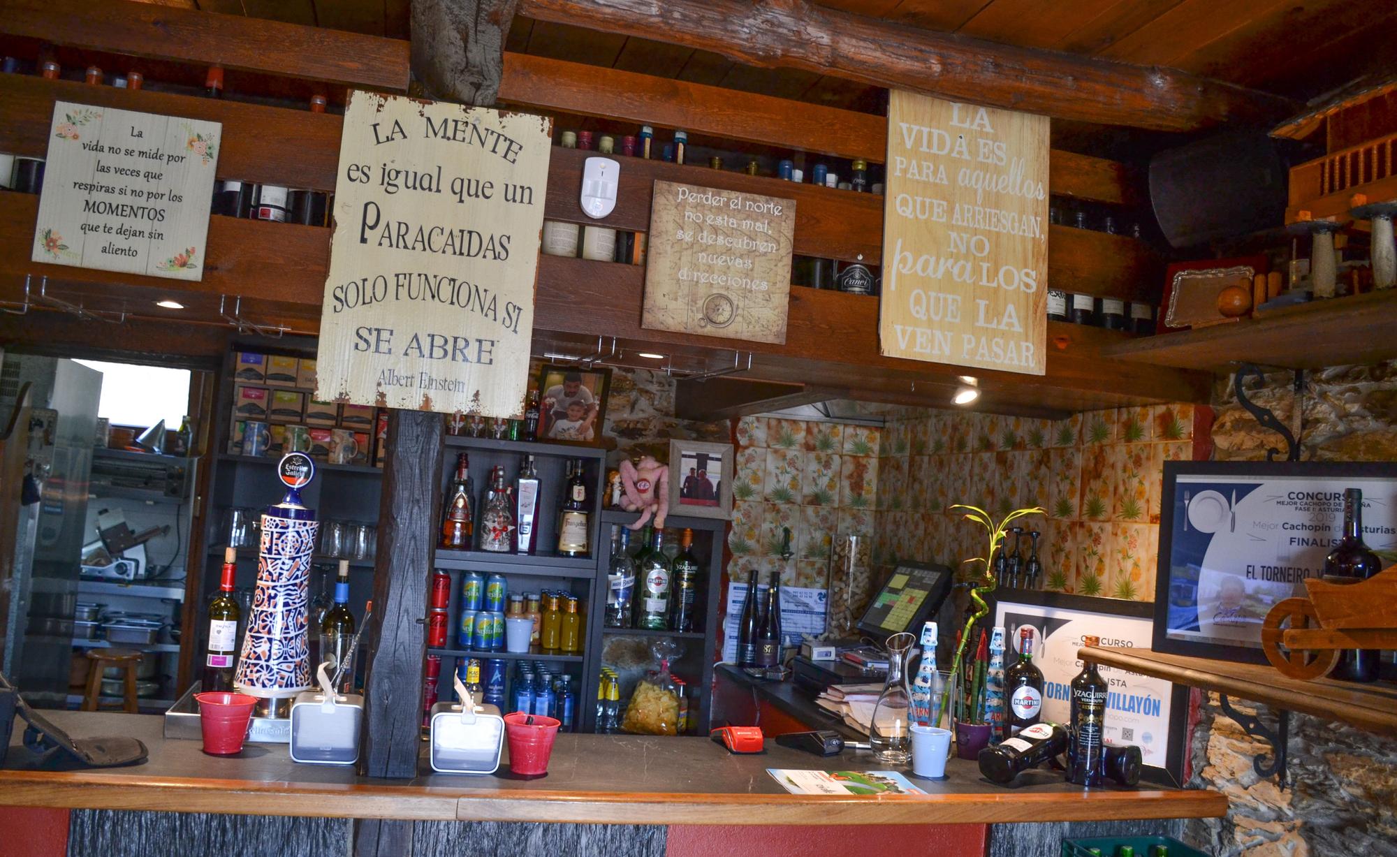 Zona de barra en el restaurante.