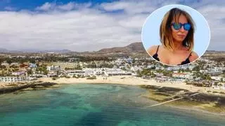 El oasis de María Patiño (54 años) en Fuerteventura: una villa frente al mar en uno de los rincones más bonitos de Corralejo