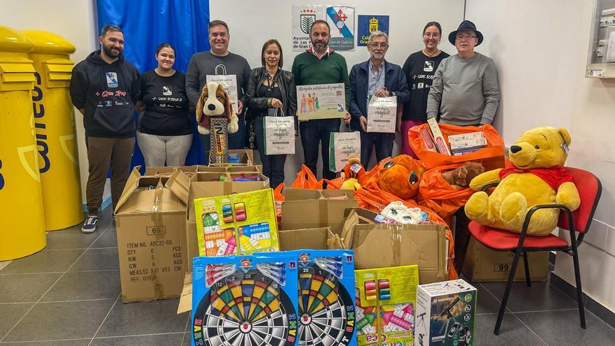 Moya realiza la tradicional donación a la Casa Galicia y el Banco de Alimentos