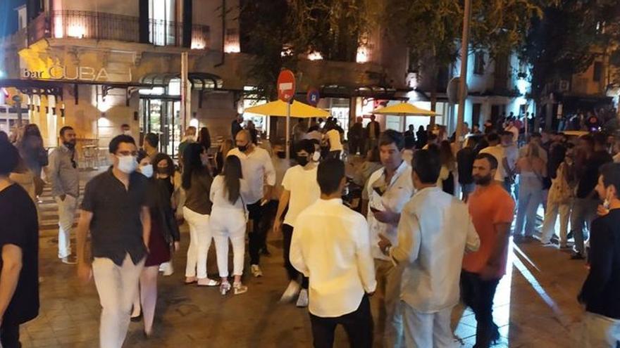 El Govern elimina las limitaciones en las reuniones sociales en Mallorca durante la madrugada