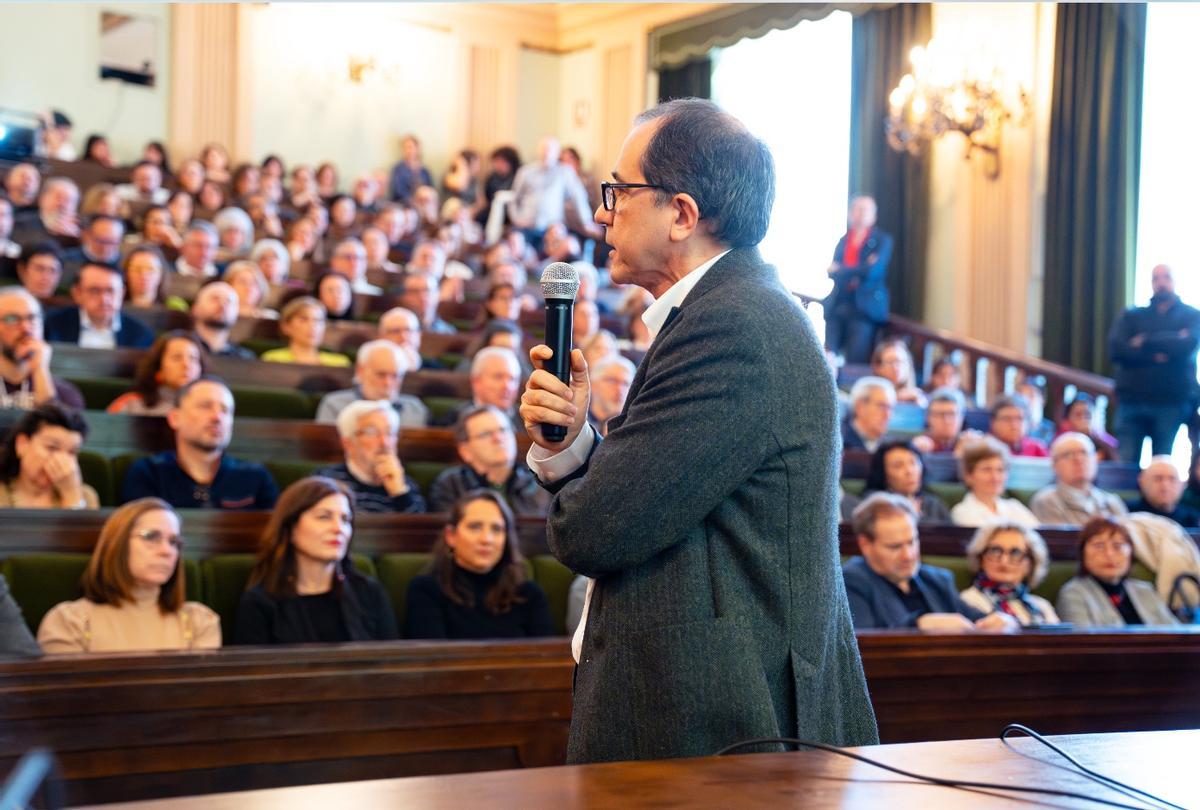 Juan Luis Gandia en la presentación de su programa