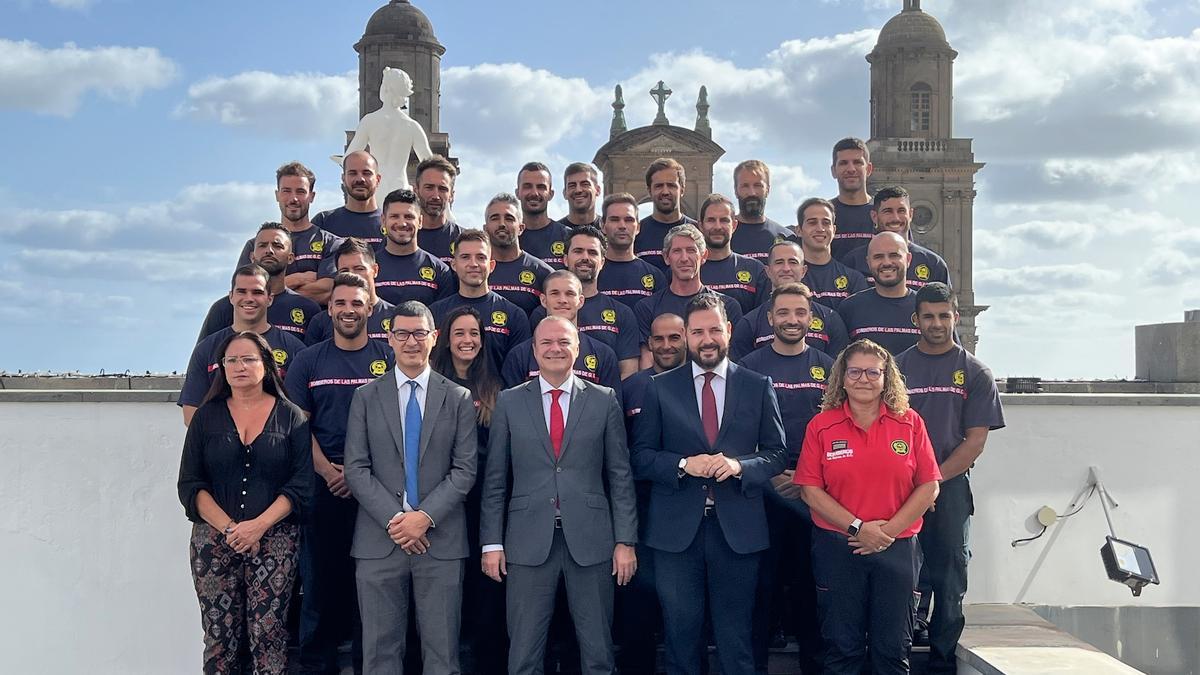 Presentación de la nueva promoción de bomberos del SEIS de Las Palmas de Gran Canaria