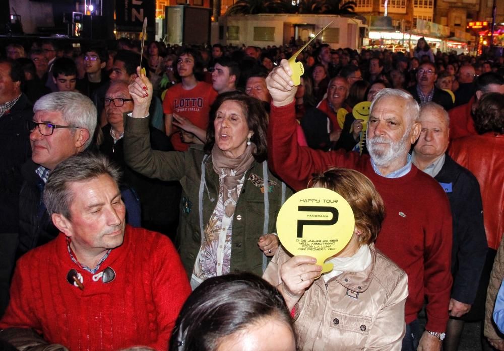 Miles de personas se entregan al espectáculo organizado por la Orquesta Panorama durante las fiestas de San Xosé Obreiro de Marínsta Panorama en Marín!