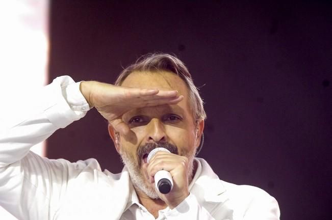 CONCIERTO DE MIGUEL BOSE EN EL PABELLON GRAN ...