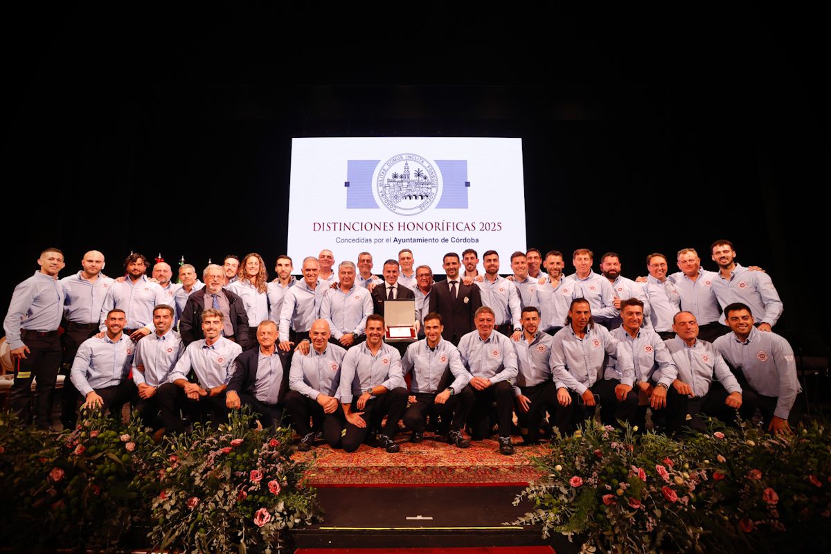 El Ayuntamiento entrega sus Medallas de la Ciudad