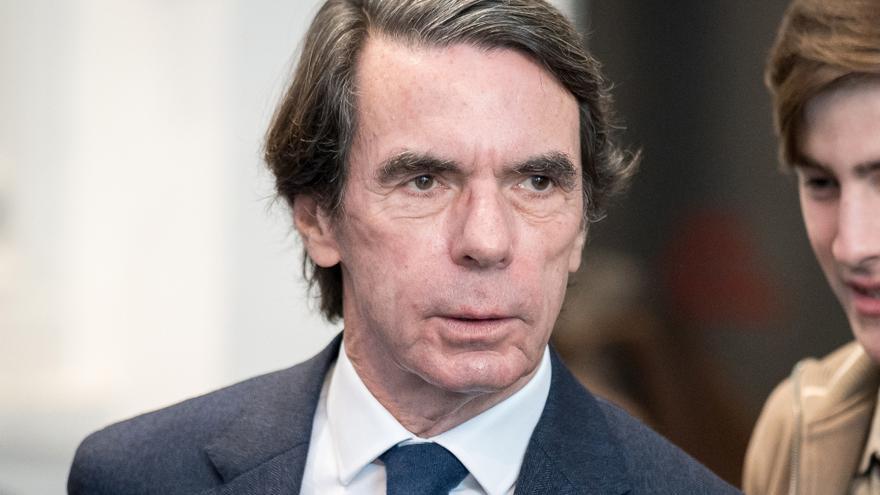 El expresidente del Gobierno y presidente de la fundación FAES, José María Aznar, durante la jornada 'Irán y su relación con la crisis en Oriente Medio', en el Hotel Petit Palace, a 4 de abril de 2024, en Madrid (España).